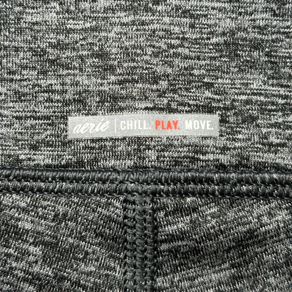 Aerie - The Hugger High Waisted Pocket Legging in Size S - Picture 7 of 9